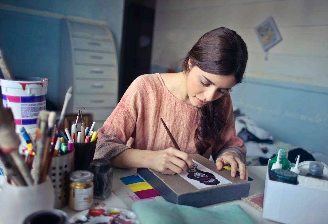 2. How to Make Money as a Student (101 Flexible Side Hustle Ideas)