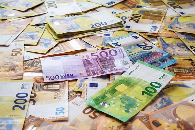 Banknotes, currency, finance