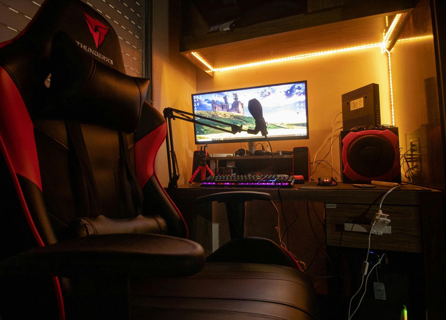 A gamer’s streaming station.