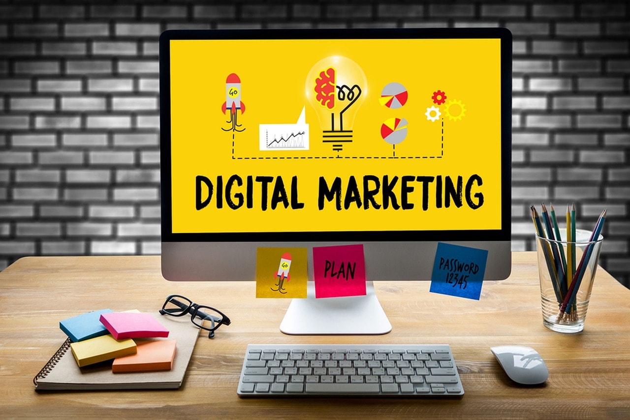Digital marketing text on a monitor.