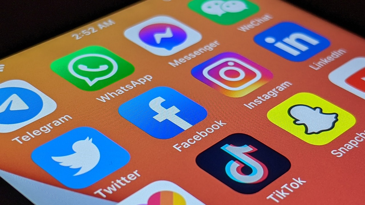 Social media apps.