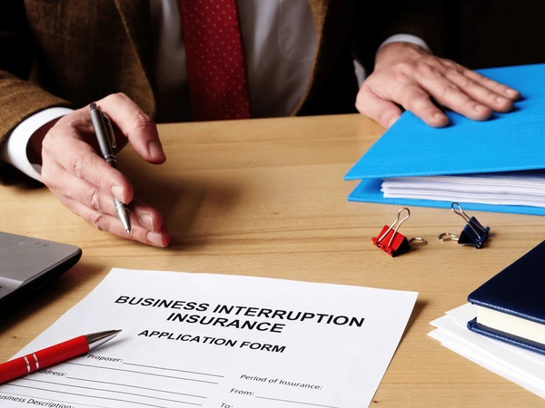 Agent offers business interruption insurance