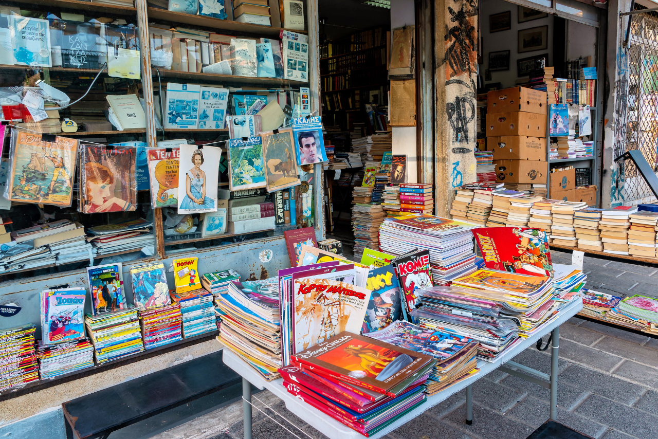 Photo of a Comic Store selling different kinds of comic books and magazines.