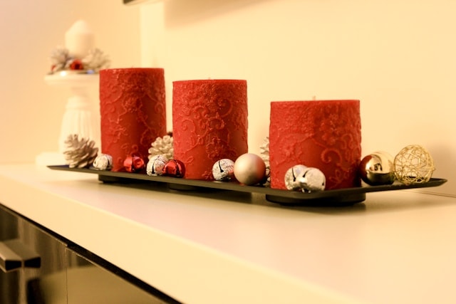 Red candles in different sizes