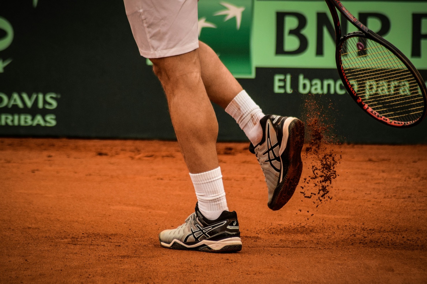 Tennis shoes.