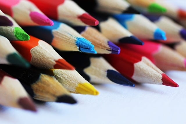 Image of color pencils.