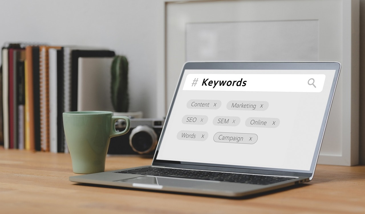 Keywords on a laptop.