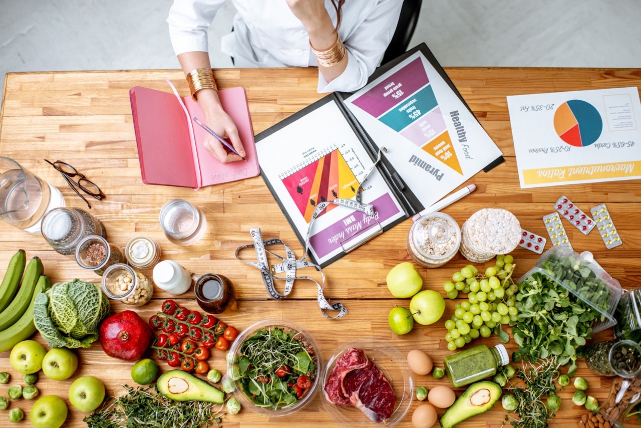 Nutritionist picking a perfect meal plan