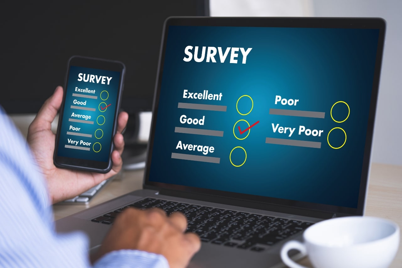 Patient answering survey online.