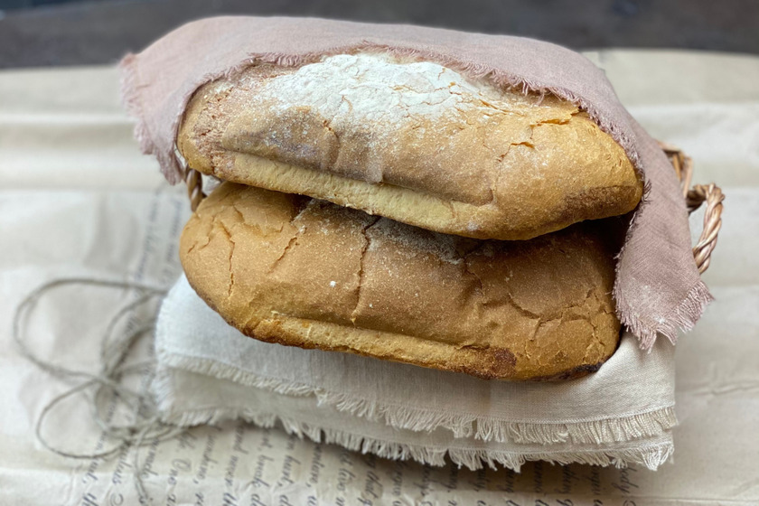 Baked breads wrapped in reusable cloth.