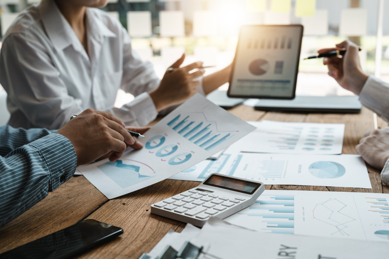 Business people analyzing industry trends.