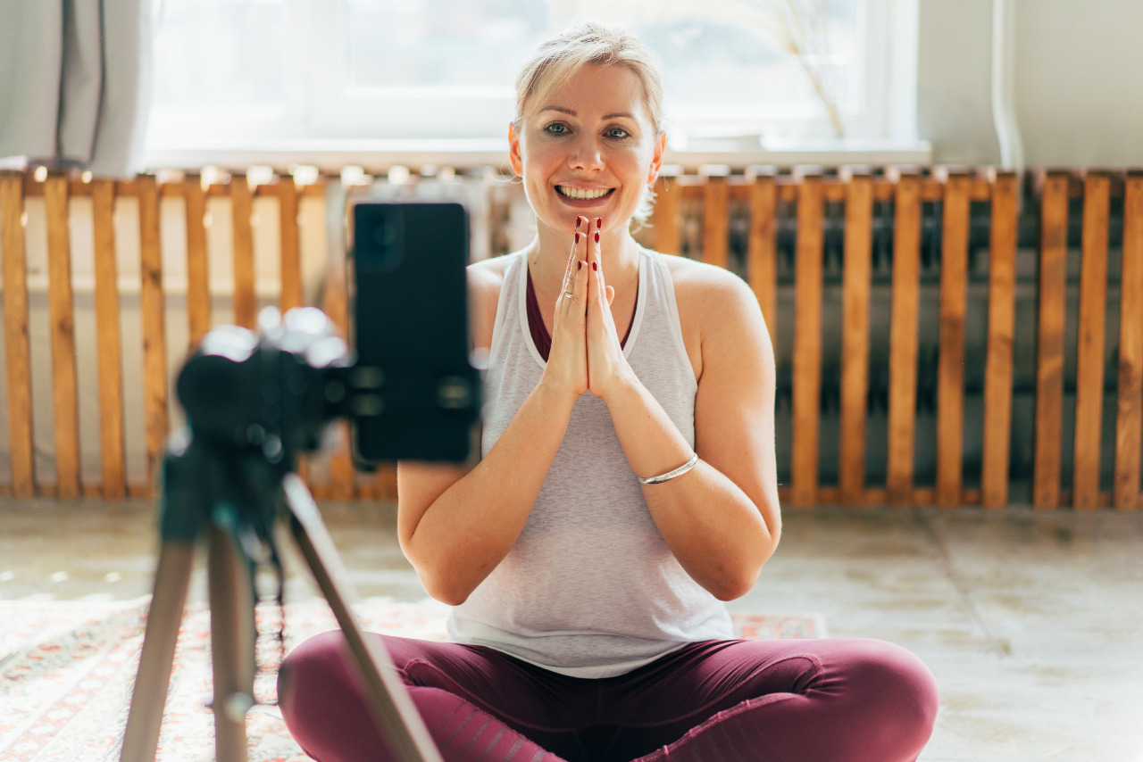 Modern Yoga Instructor Online Streaming.