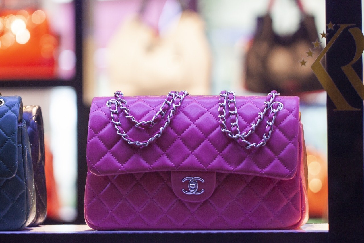 Showcase Your Purses