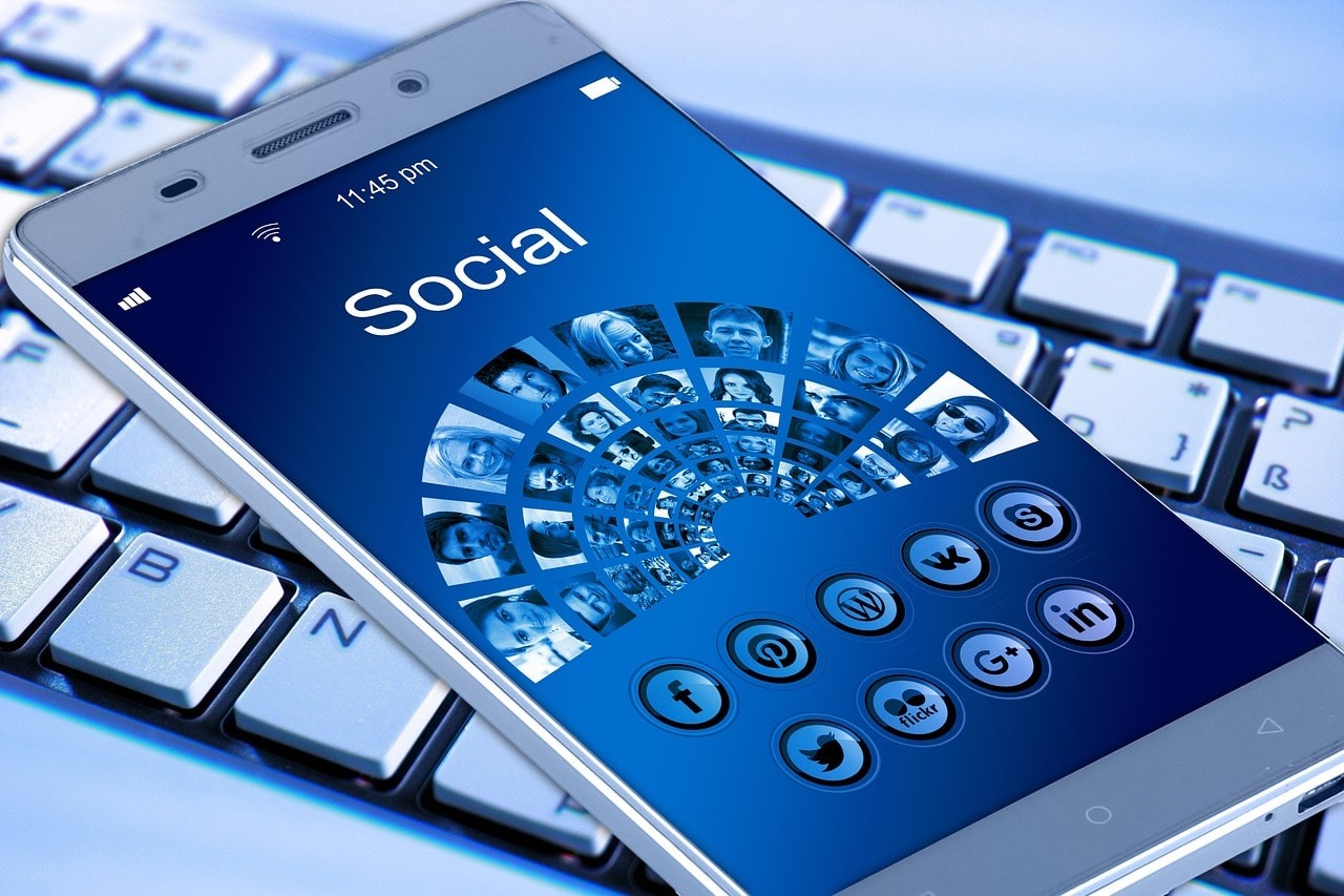 Social media apps for marketing.