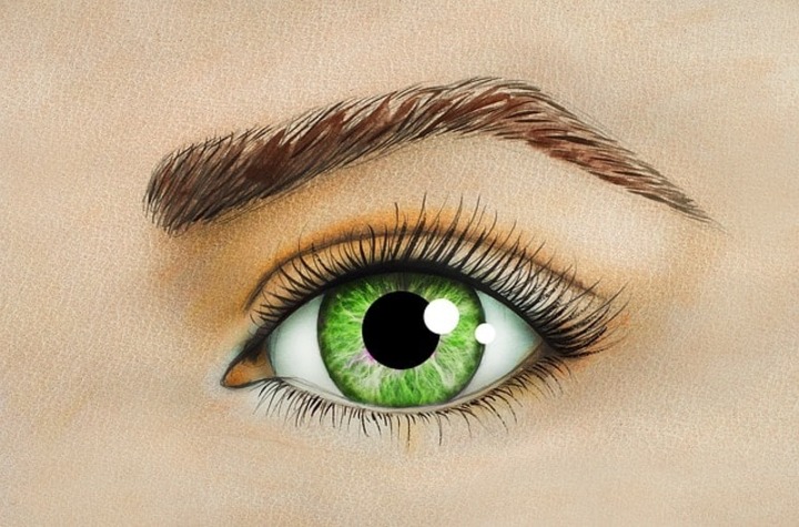 An upclose drawing of an eye.