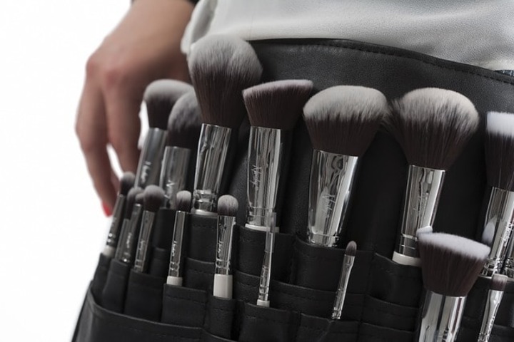Different makeup brushes.