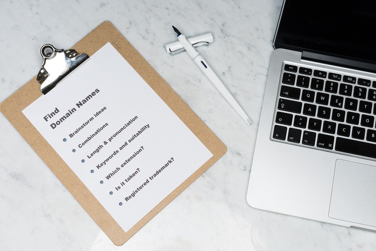 Clipboard text on how to find a domain name.
