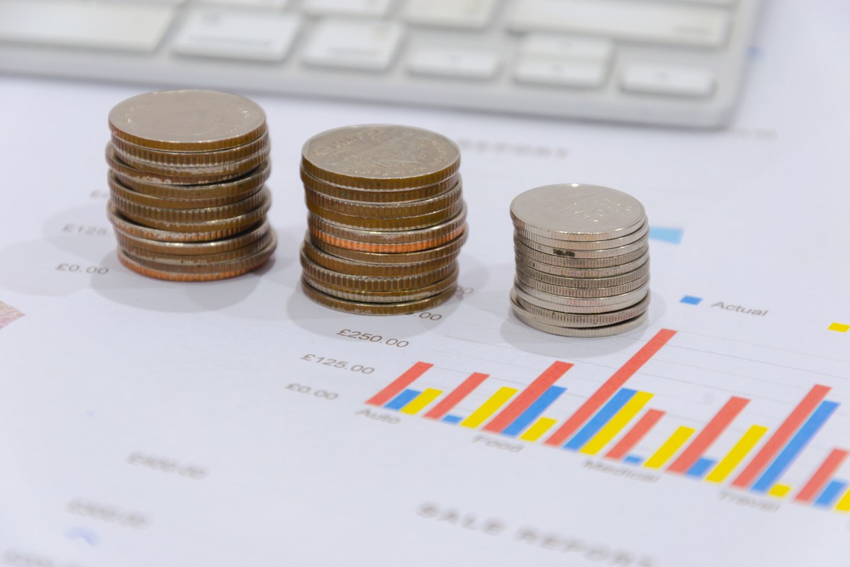 Document graphs and coins.