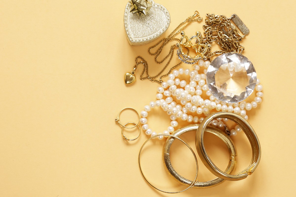 Jewelry, Gold and Pearls.