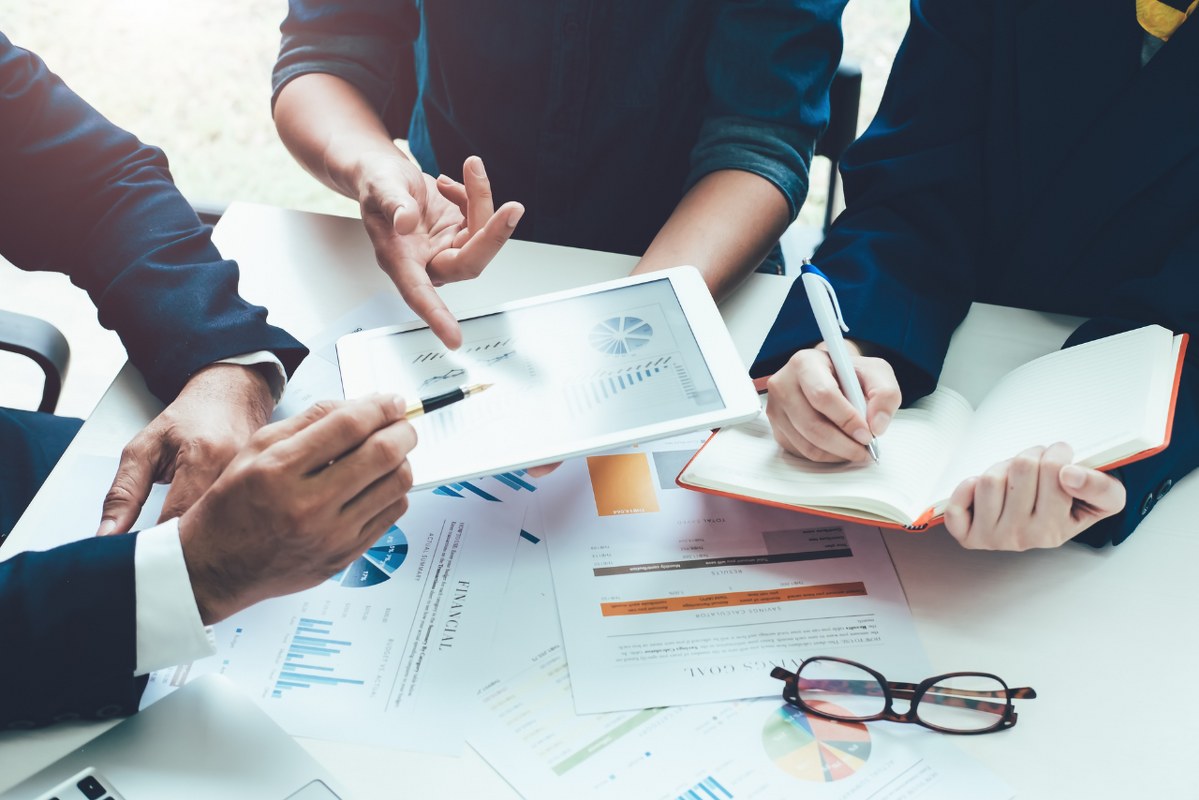 Analyzing campaigns' performance.