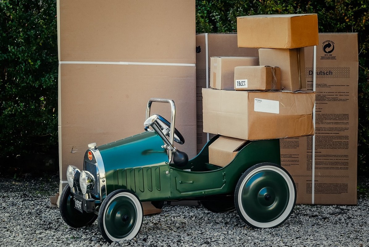 Cardboard and carton boxes packaging.