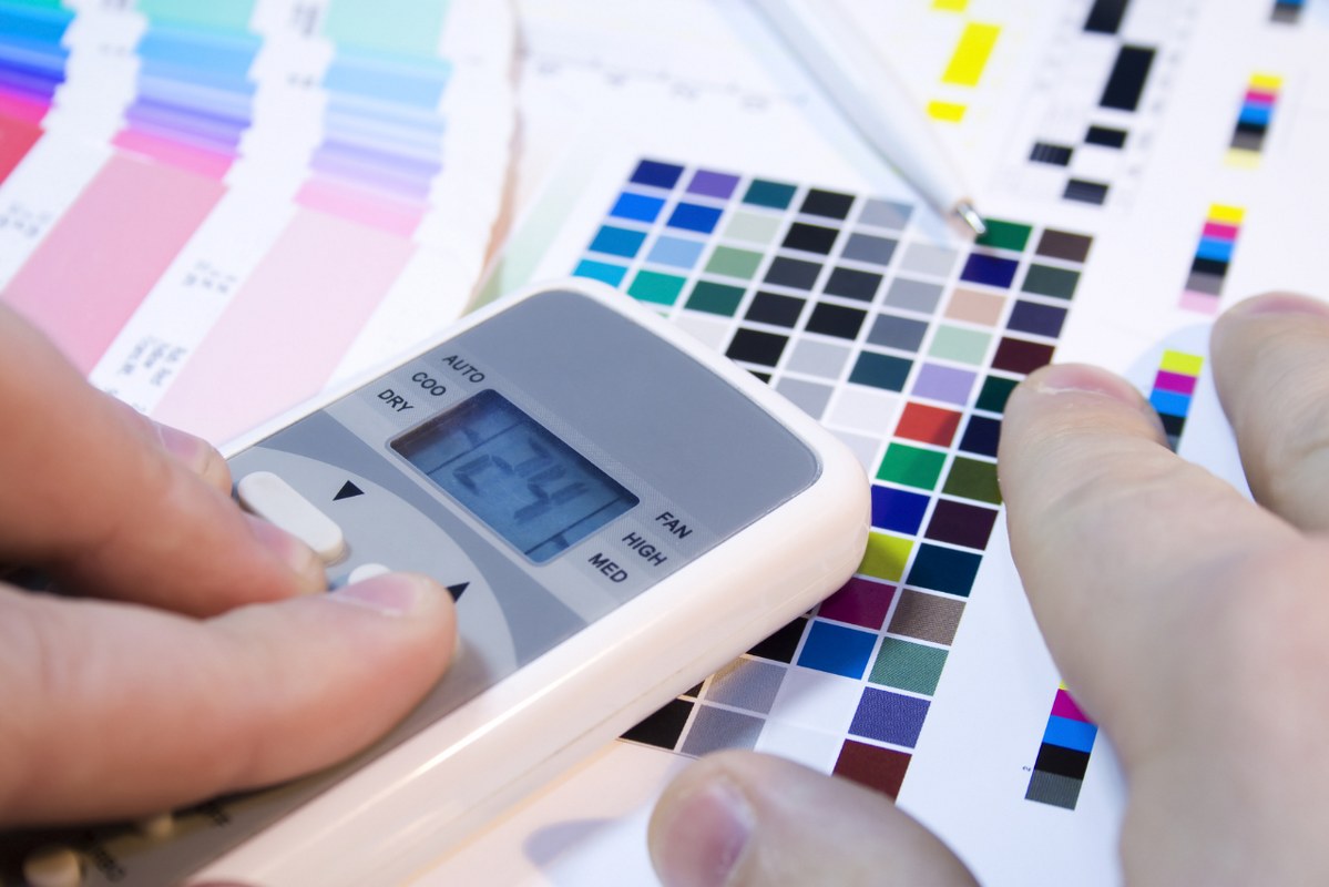 Closeup use of Colorimeter Tool.