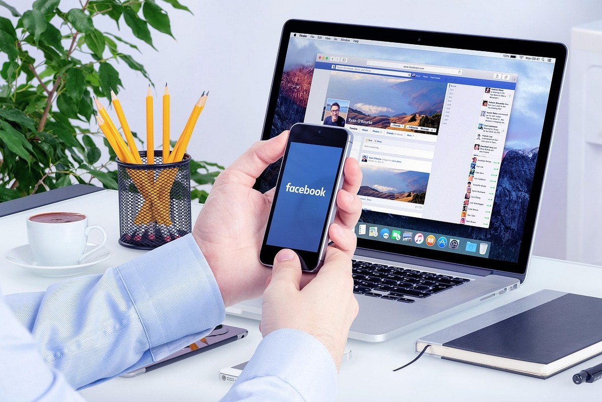 Facebook apps.