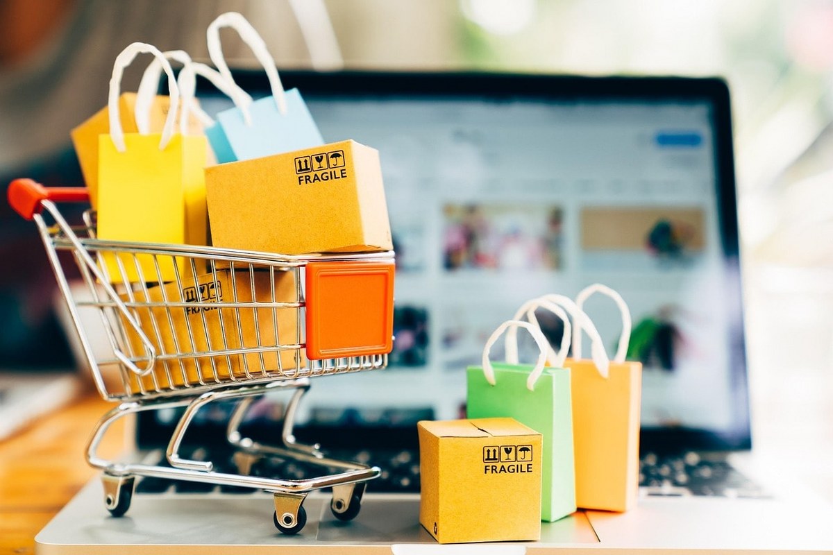 Goods on a cart illustration.