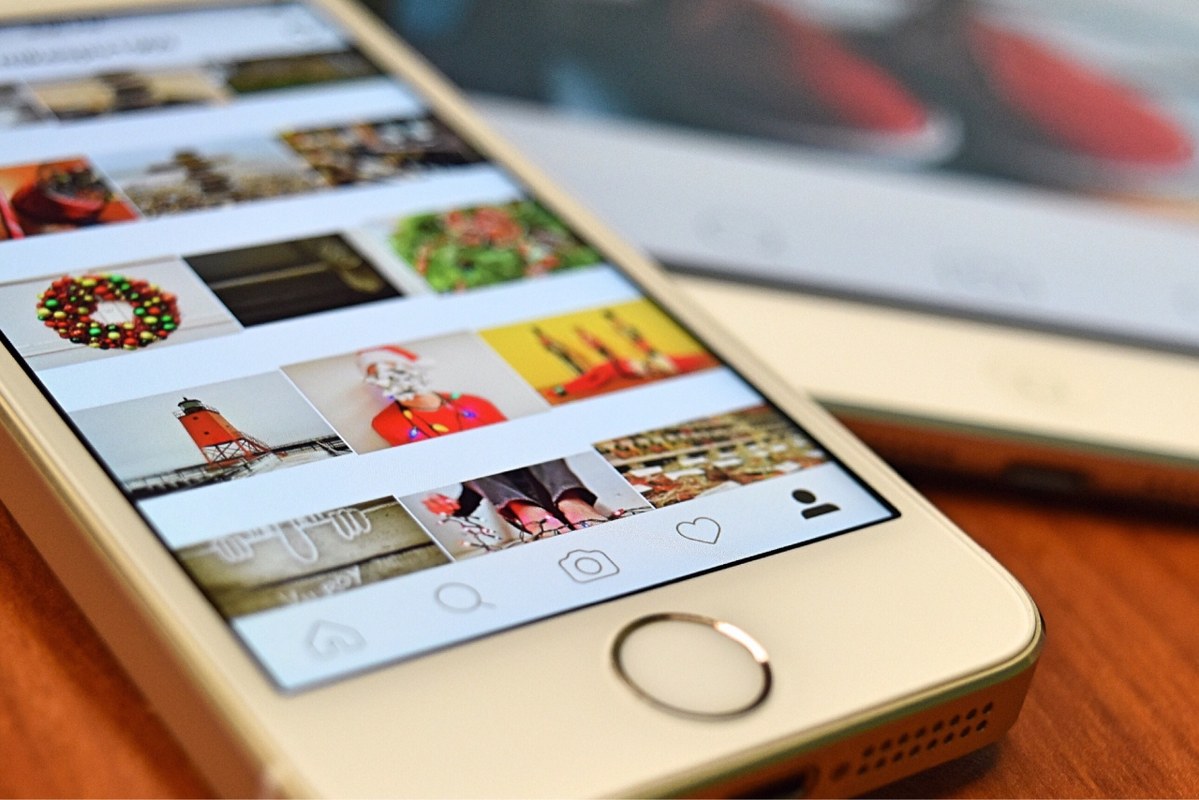 Instagram's mockup showing image displays.