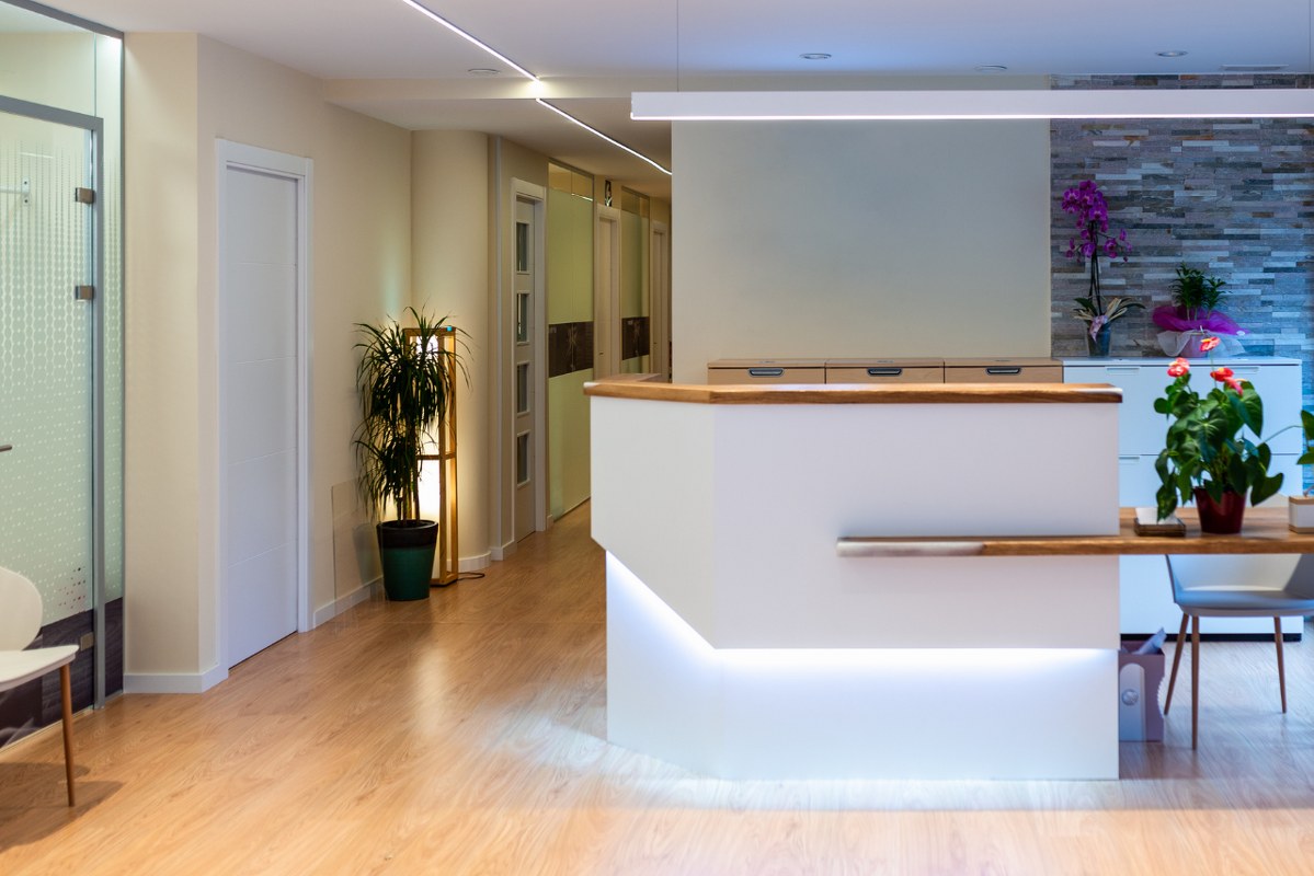 Reception area with reception desk in tanning salon.