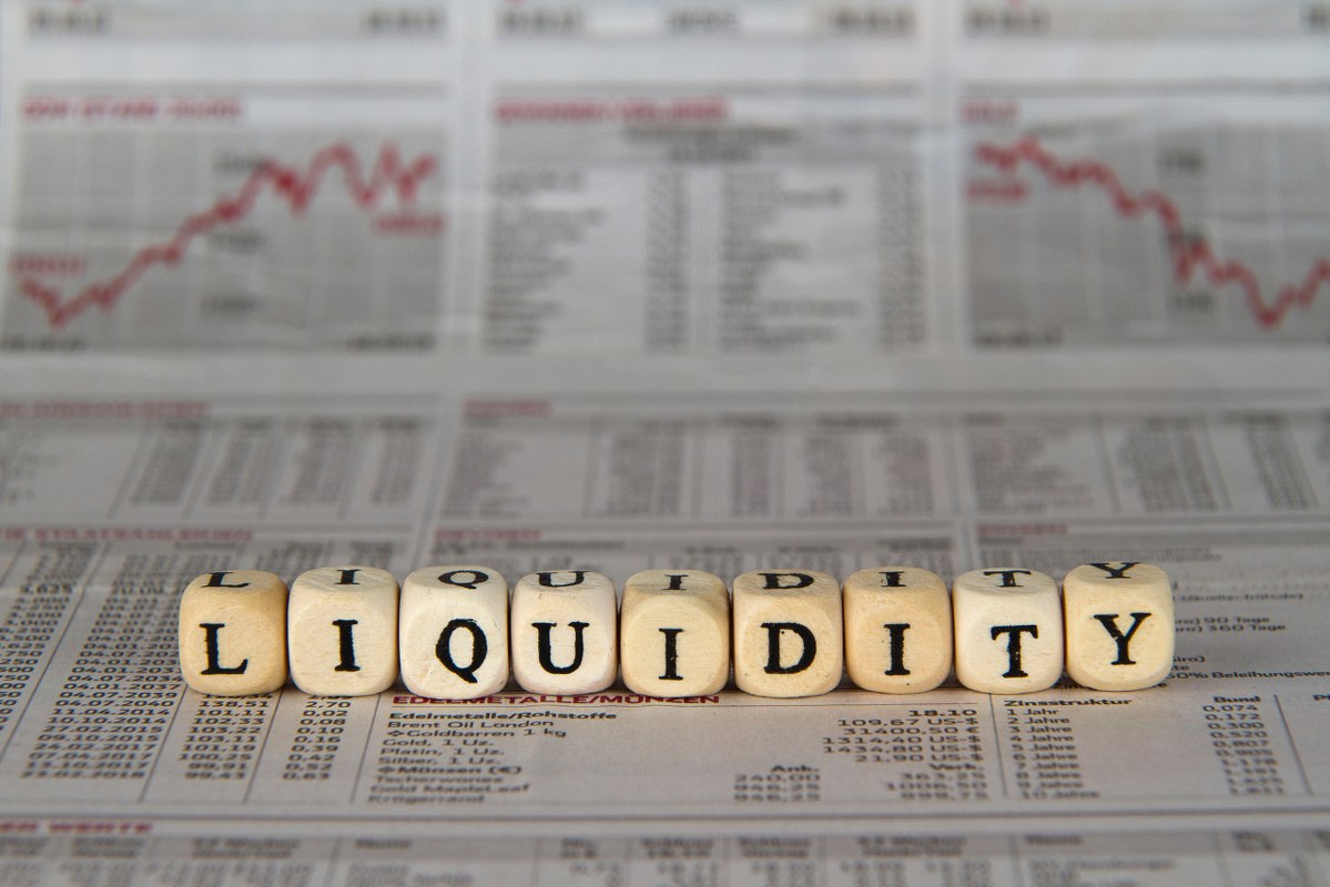 Liquidity word built with letter cubes.