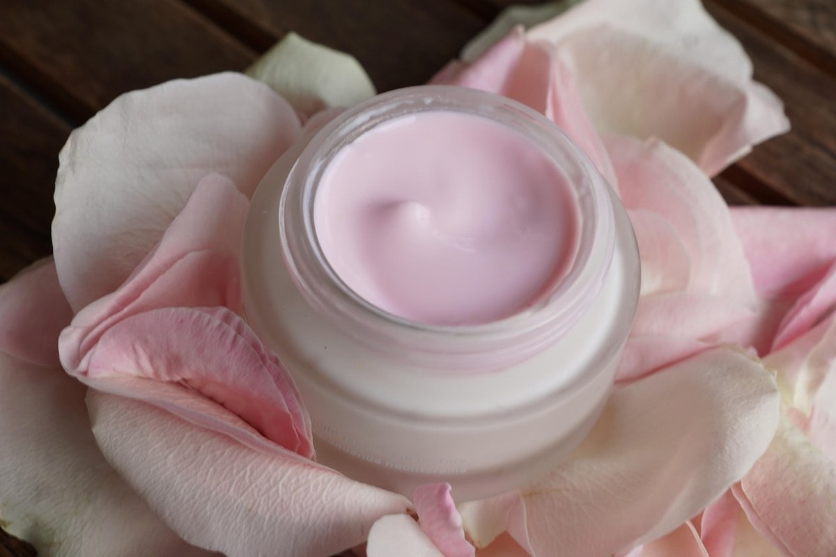 Premium pink skin cream.