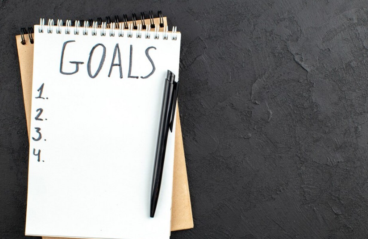 A notebook for writing goals.