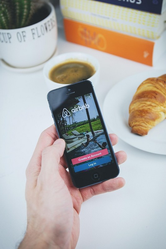 AirBnB app.