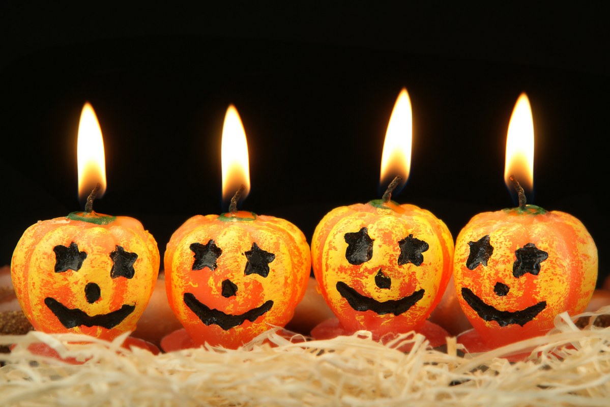 Cute Halloween candles.
