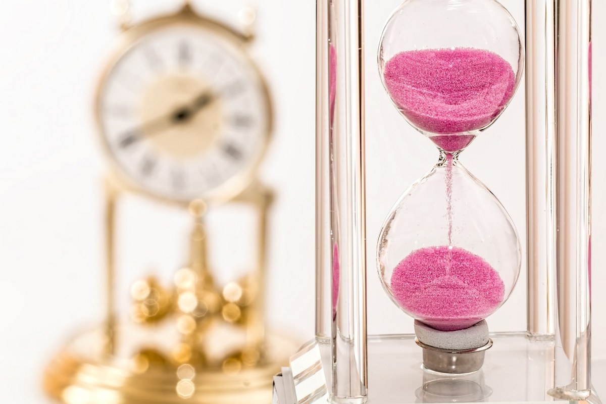 Hourglass for time management.