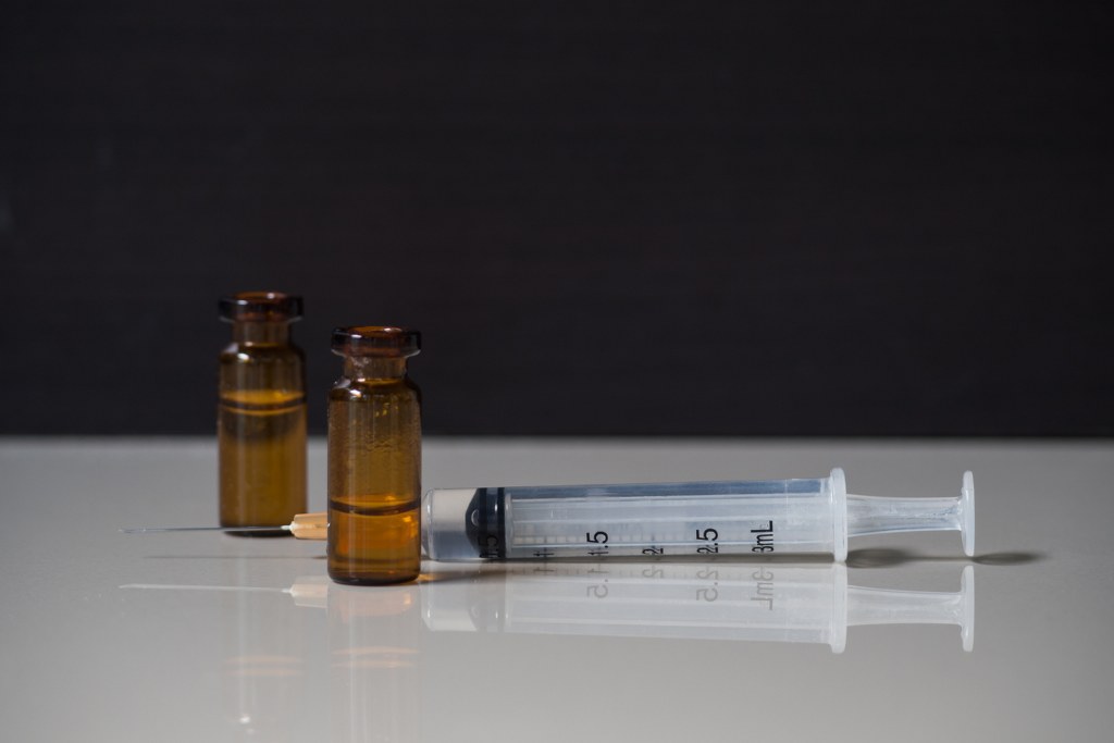 Ketamine and syringe.