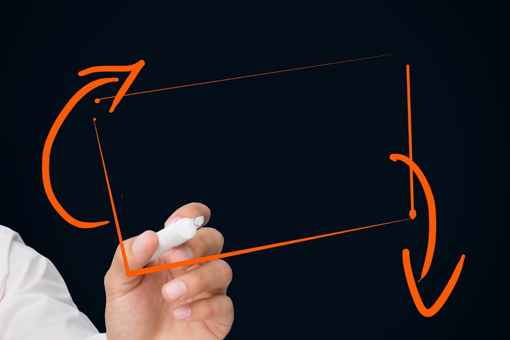 Drawing orange rectangle on air.