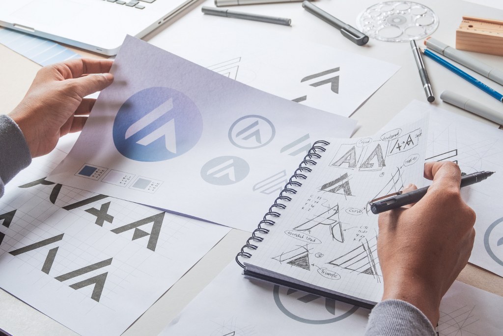 Graphic designer sketch logo.