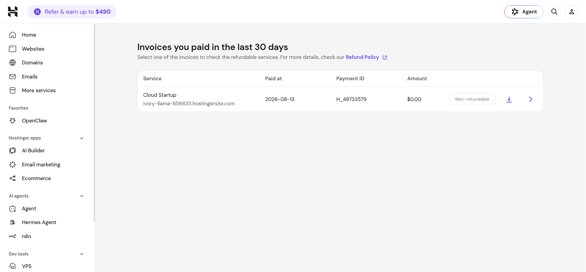 hPanel Paid Invoices page listing recent invoices with a refundable status column